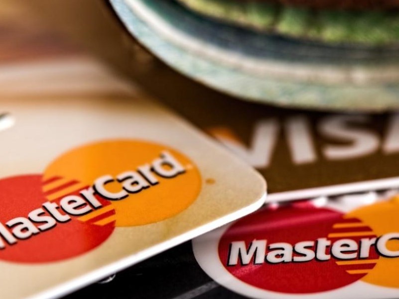 Банковские карточки фото